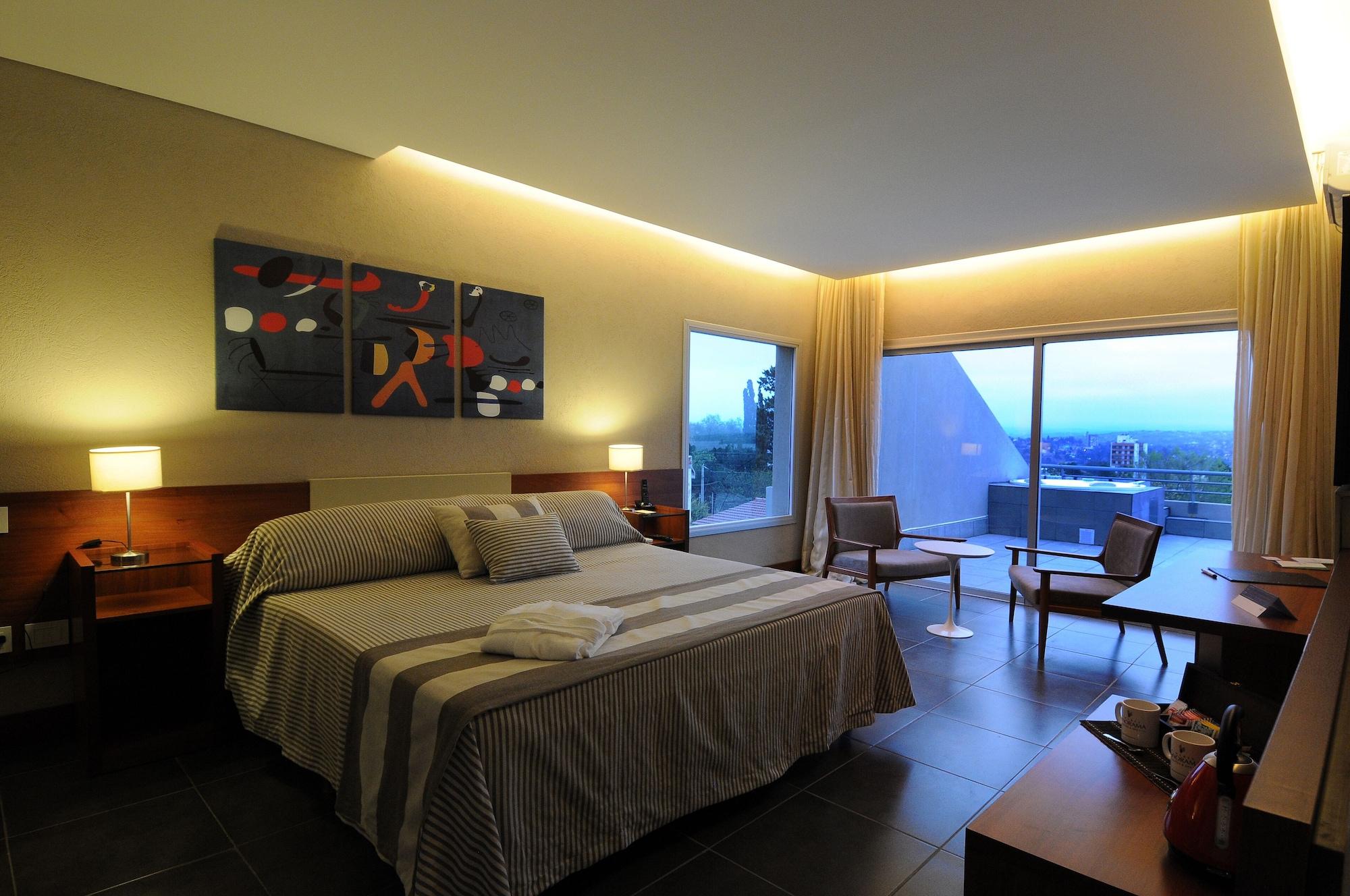 Pinares Panorama Suites, Spa & Convention Center Villa Carlos Paz Esterno foto