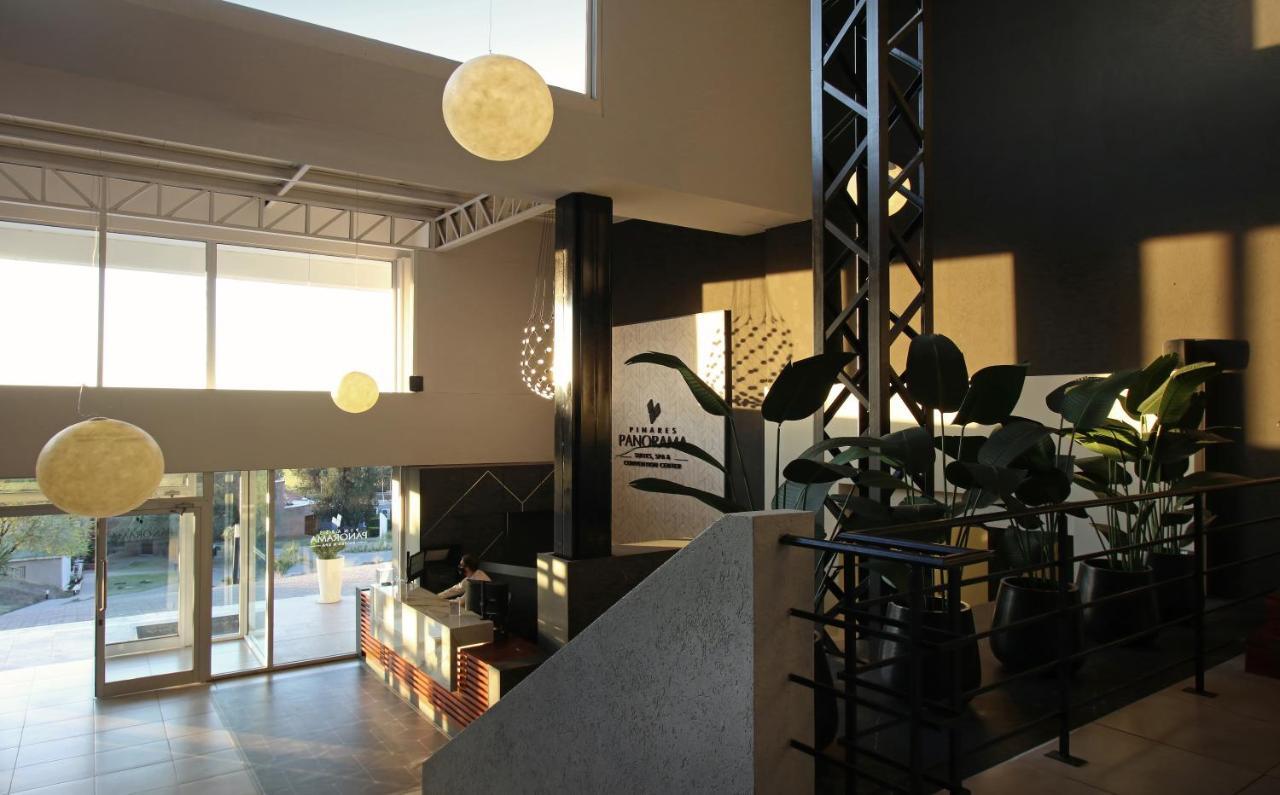 Pinares Panorama Suites, Spa & Convention Center Villa Carlos Paz Esterno foto